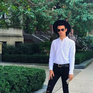 Meet your Posher, Evan